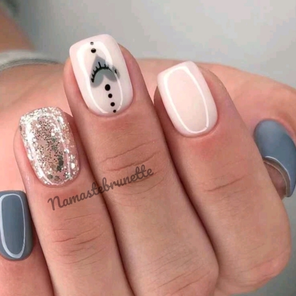 2/$16 Glitter Hearts Press On Nails